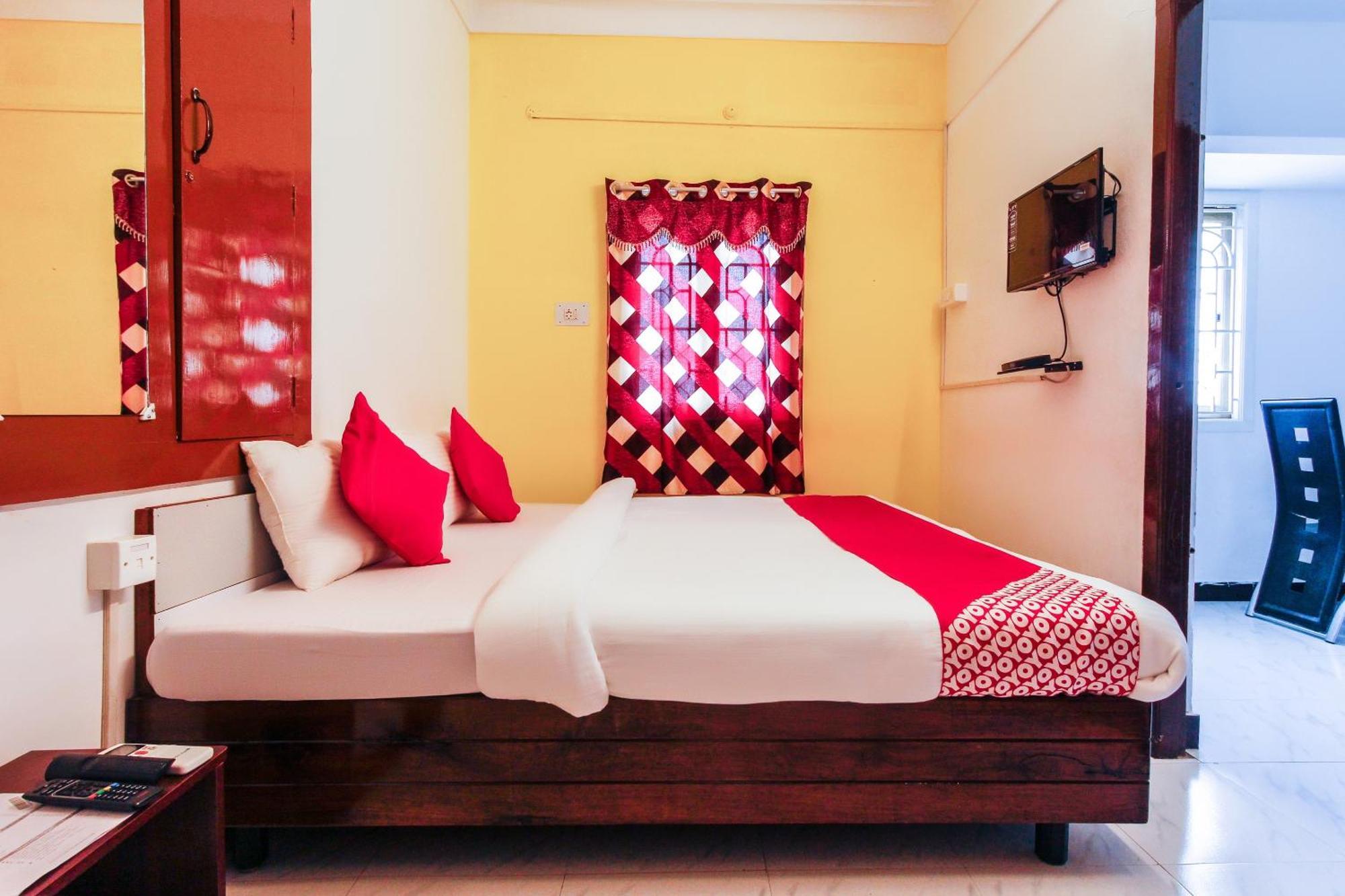 Hotel Lakshmi Narayana Салем Екстериор снимка